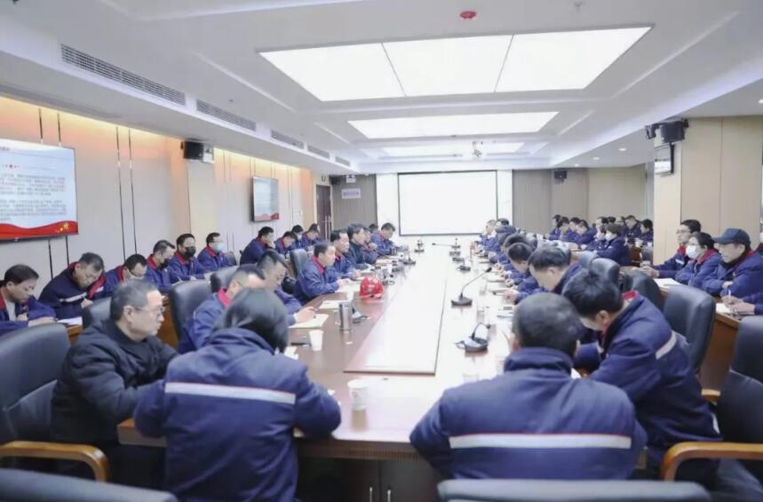 孙总深入一线宣讲.jpg 孙总深入一线宣讲.jpg